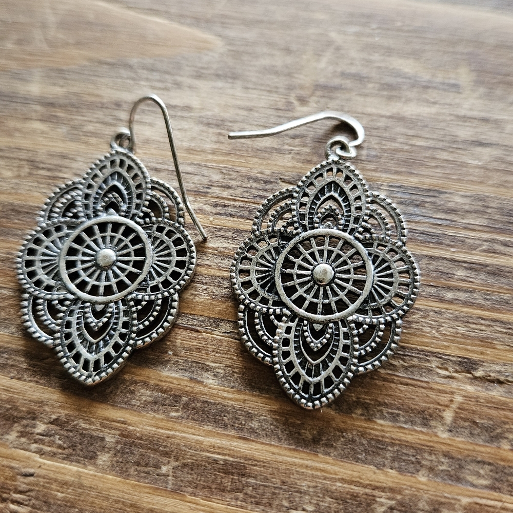 Intricate Silver Filigree Earrings